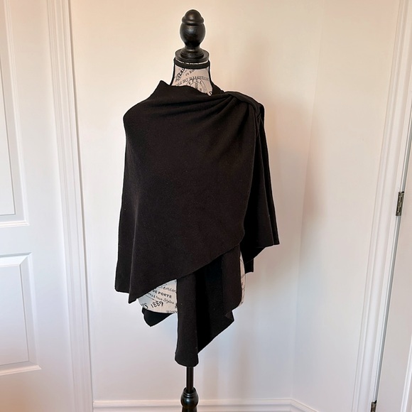 Parkhurst Jackets & Blazers - PARKHURST Wool cape